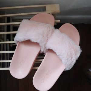 Platform fluffy pink slides